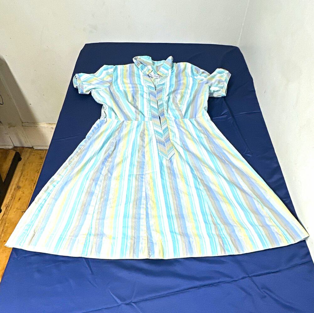 Vintage 1960s Ann Taylor Pastel Stripe Midi Dress ILGWU Union Made Cotton Large